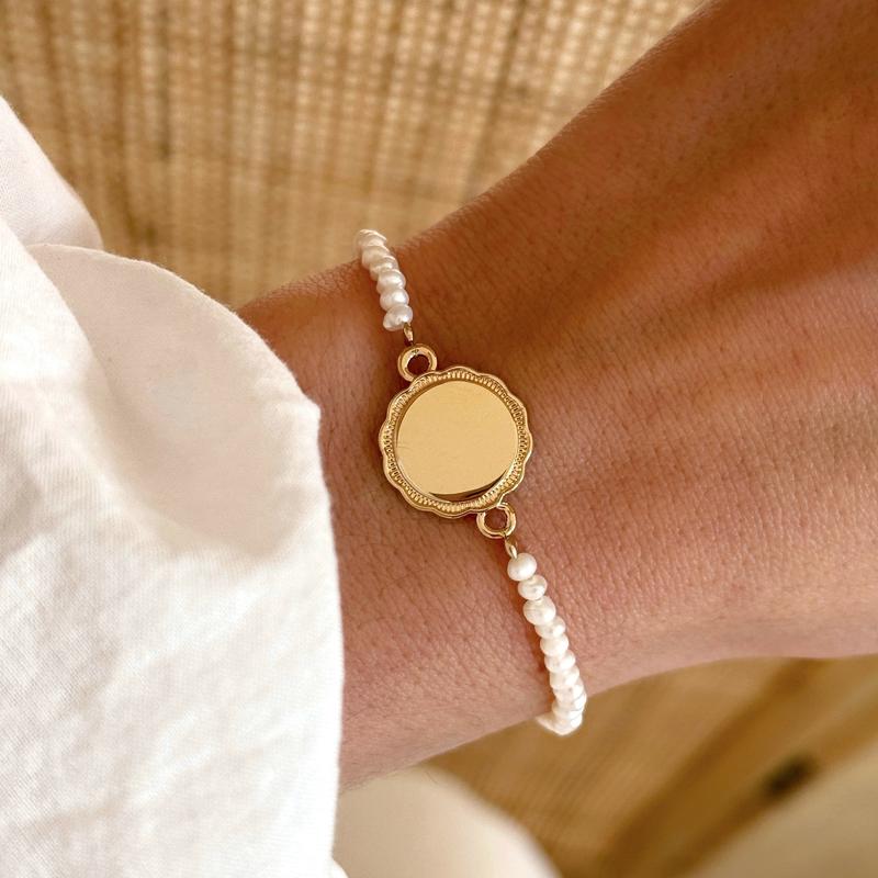 Idée Cadeau originale pour la fête des mères : Bracelet tendance en néoprène qui SE démarque des cadeaux classiques